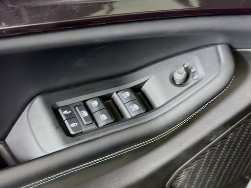 Used 2023 Jeep Grand Cherokee L Laredo RWD image 15