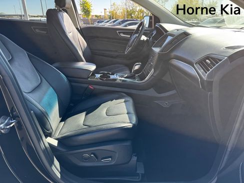 Used 2016 Ford Edge Titanium w/ Technology Package image 26