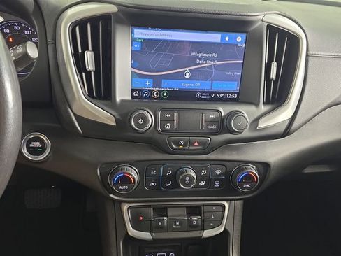 Used 2022 GMC Terrain SLT w/ Infotainment Package II AWD/4WD image 13
