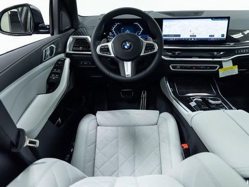New 2026 BMW X5 xDrive40i w/ M Sport Package image 4