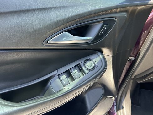 Used 2021 Buick Encore GX Preferred FWD image 21