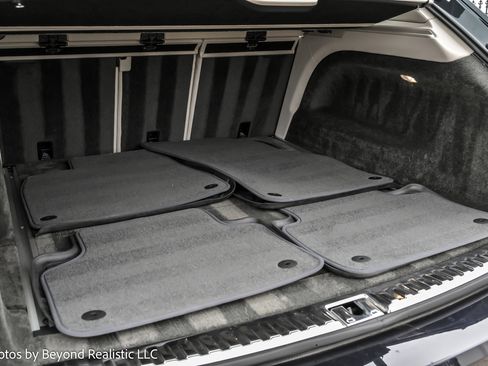 Used 2022 Bentley Bentayga image 16