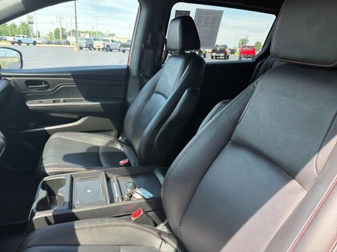 Used 2025 Honda Odyssey Sport-L image 13