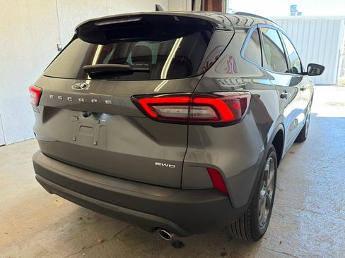 Used 2025 Ford Escape ST-Line AWD/4WD image 5