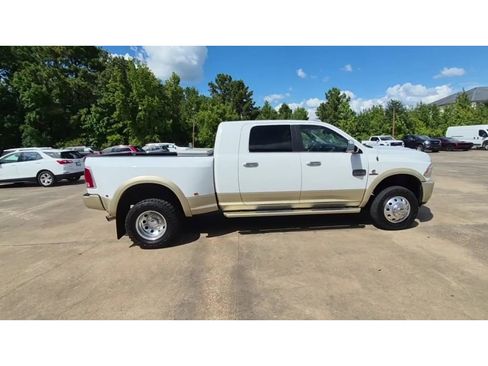 Used 2017 RAM 3500 Laramie Longhorn w/ Convenience Group image 9