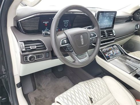 Used 2018 Lincoln Navigator Black Label image 19