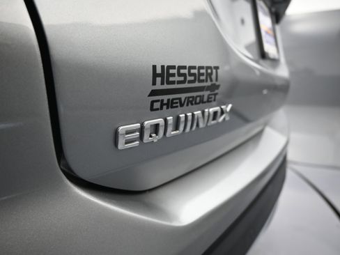 Used 2023 Chevrolet Equinox LT FWD image 35