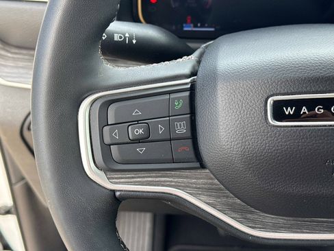 Used 2024 Jeep Wagoneer Series II image 31