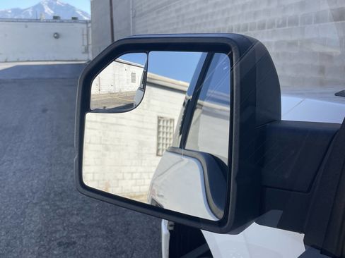 Used 2019 Ford F150 XLT w/ Trailer Tow Package image 11