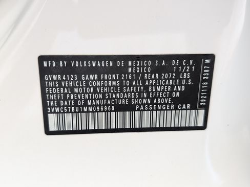 Used 2021 Volkswagen Jetta SE w/ SE Cold Weather Package FWD image 36