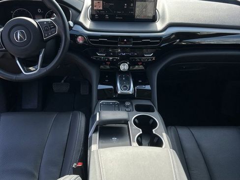 Used 2023 Acura MDX SH-AWD w/ Technology Package image 9