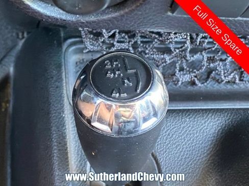Used 2016 Jeep Wrangler Unlimited Sahara AWD/4WD image 28