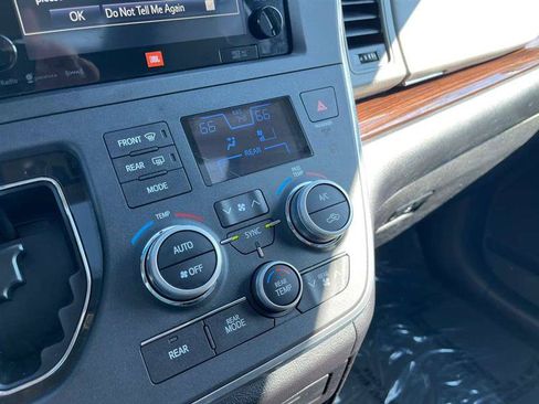 Used 2016 Toyota Sienna Limited Premium AWD/4WD image 81
