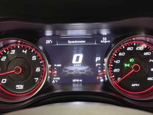 Used 2022 Dodge Charger Scat Pack w/ Dynamics Package RWD image 22