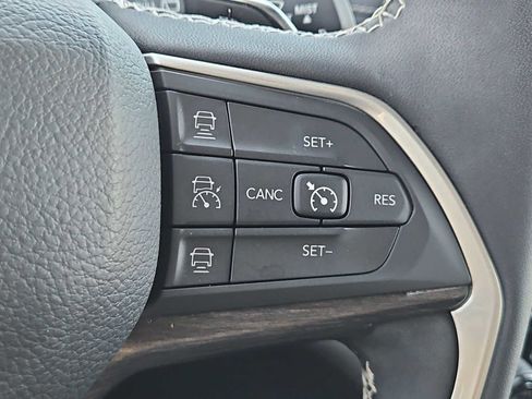 Used 2022 Jeep Grand Cherokee Limited 4xe w/ MOPAR Finishing Package image 26