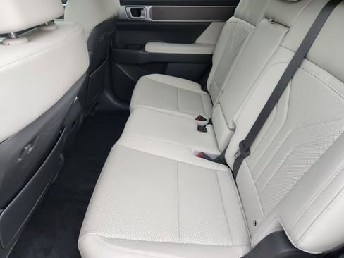 Used 2025 Hyundai Santa Fe SEL image 29