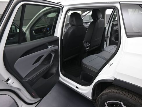 New 2026 Volkswagen Tiguan SE AWD/4WD image 39