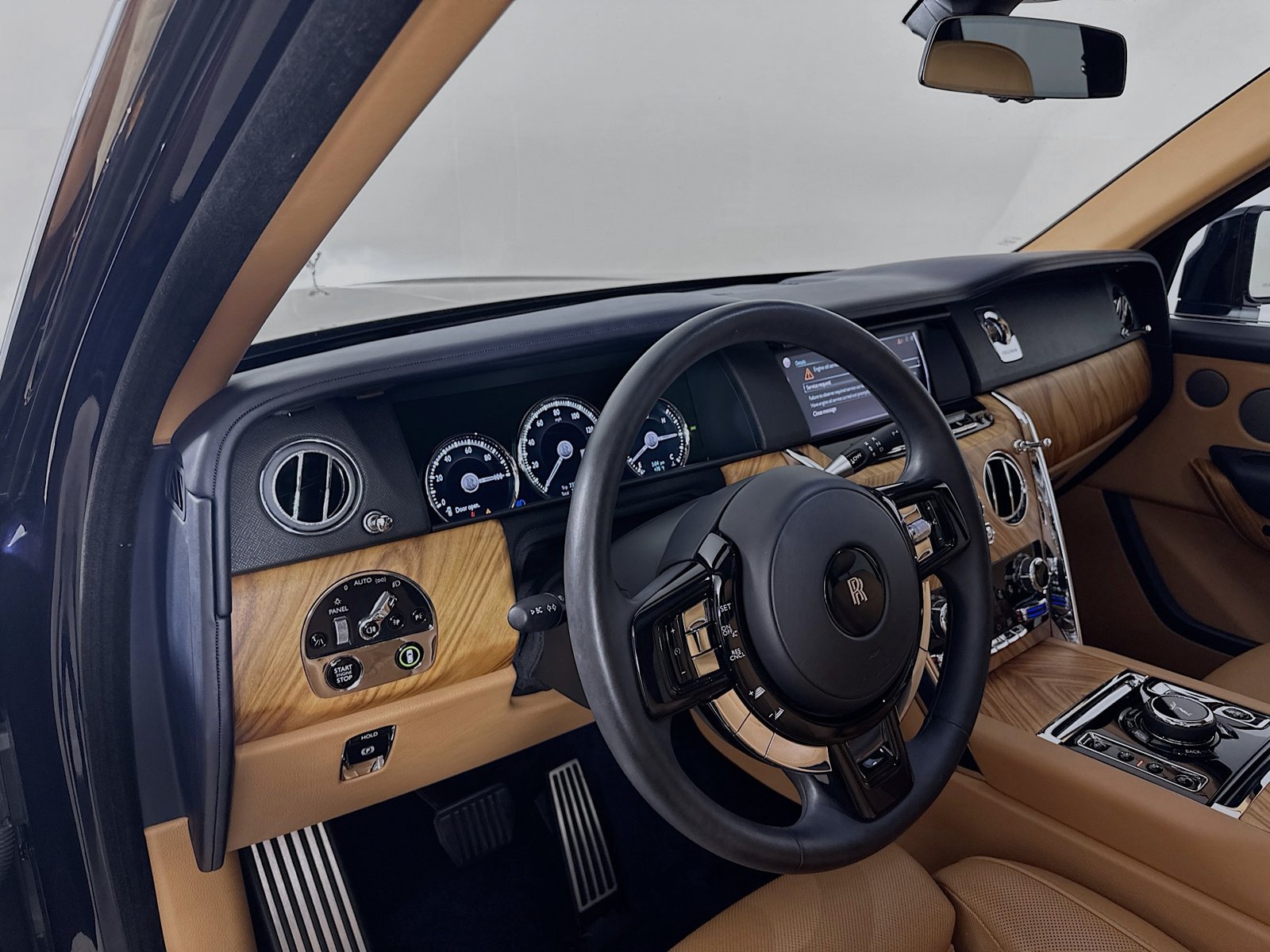 Used 2019 Rolls-Royce Cullinan AWD/4WD image 34