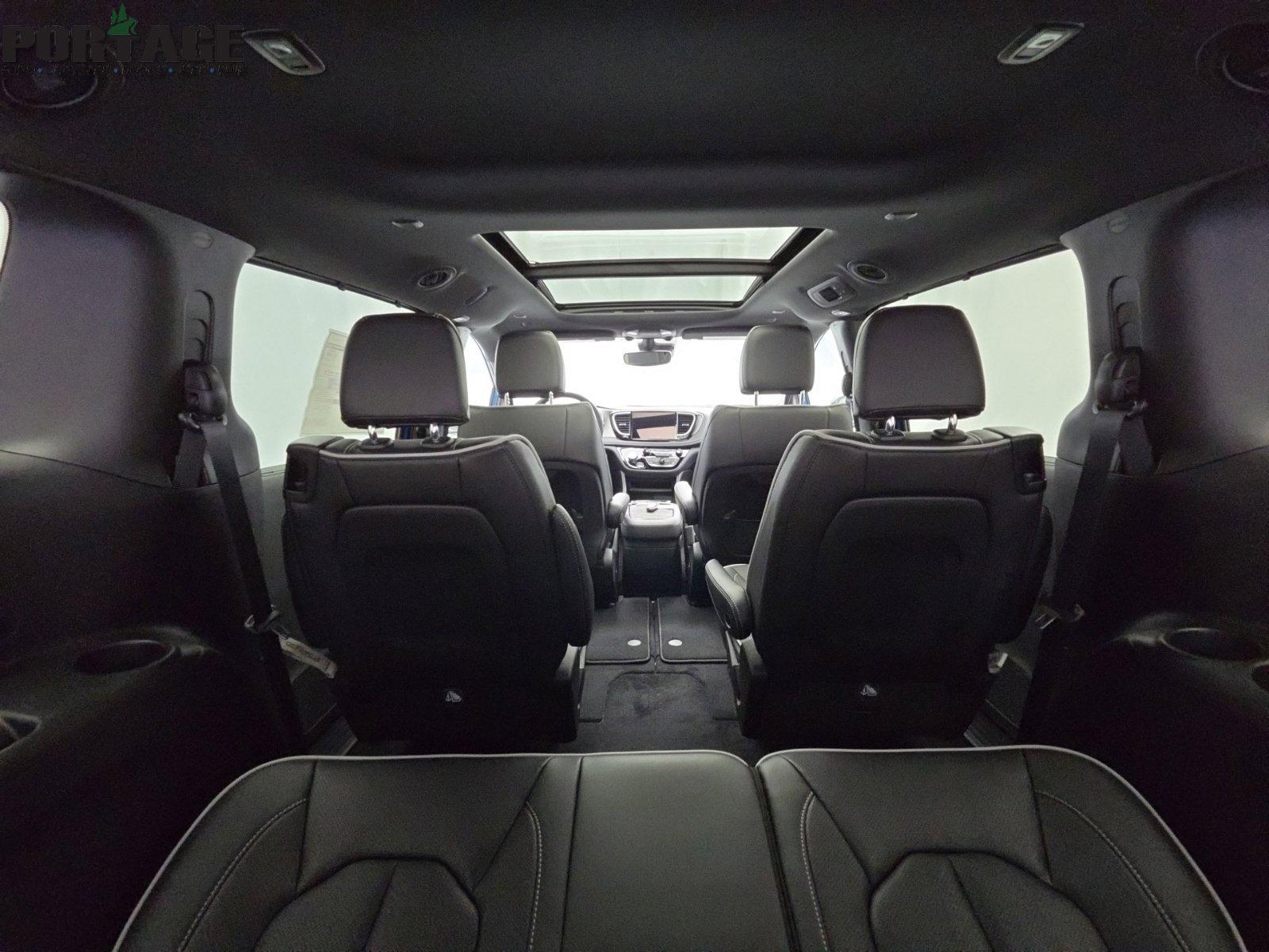 New 2027 Chrysler Pacifica Limited AWD/4WD image 41