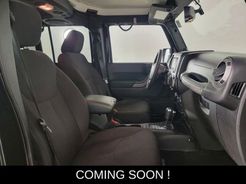 Used 2014 Jeep Wrangler Unlimited Sport w/ Quick Order Package 24S AWD/4WD image 17