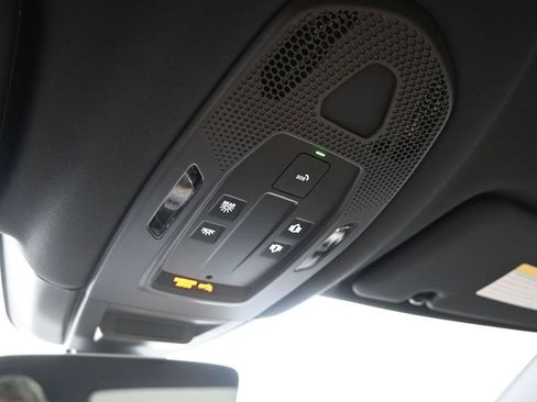 Certified 2025 Porsche Cayenne Coupe AWD/4WD image 18