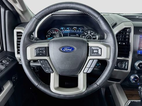 Used 2020 Ford F150 Lariat w/ Equipment Group 502A Luxury AWD/4WD image 24