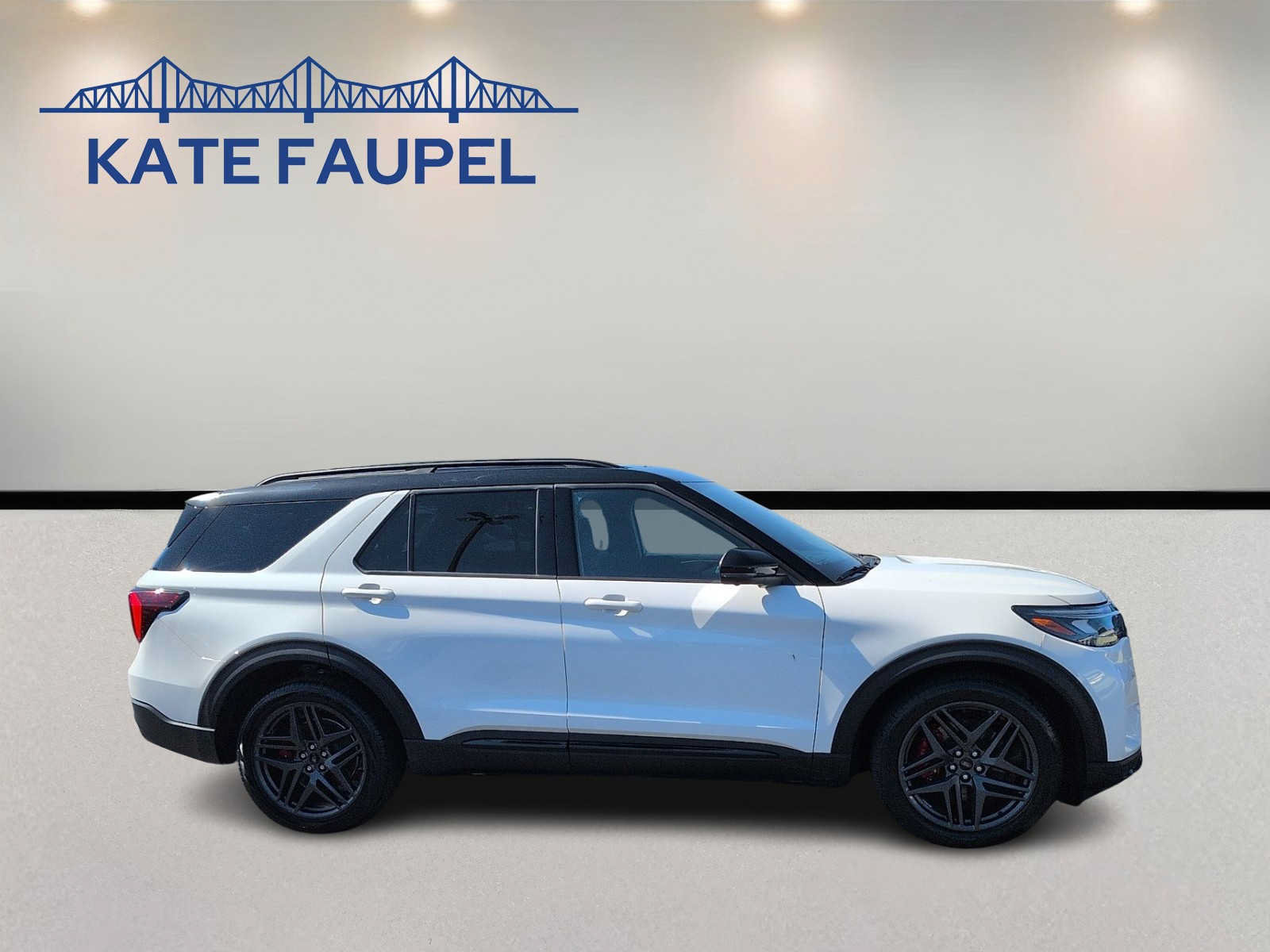 Certified 2025 Ford Explorer ST AWD/4WD image 8