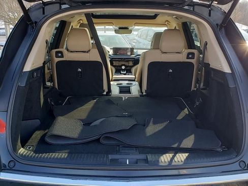 Certified 2024 Acura MDX SH-AWD w/ Technology Package image 9