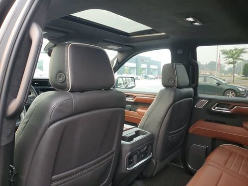 Certified 2024 GMC Sierra 1500 Denali Ultimate AWD/4WD image 9