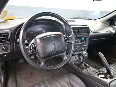 Used 2002 Chevrolet Camaro Z28 w/ Sport Appearance Pkg RWD image 18