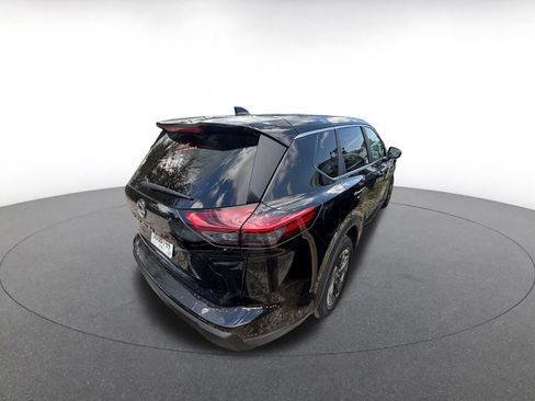 Used 2025 Nissan Rogue SV image 5