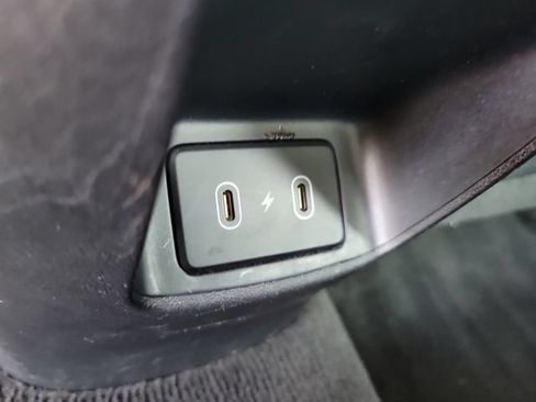 Used 2024 Hyundai Elantra Limited FWD image 16