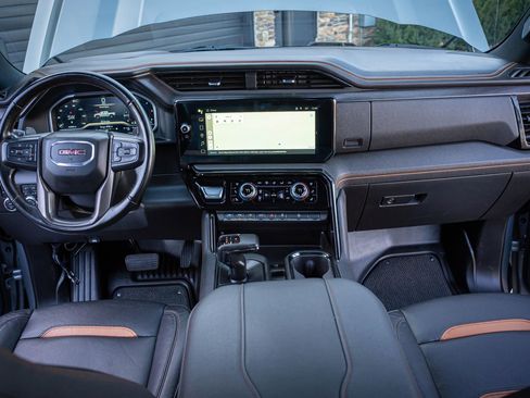 Used 2024 GMC Sierra 1500 AT4 w/ Technology Package image 33