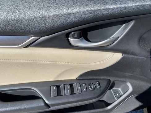 Used 2018 Honda Civic EX-L image 20