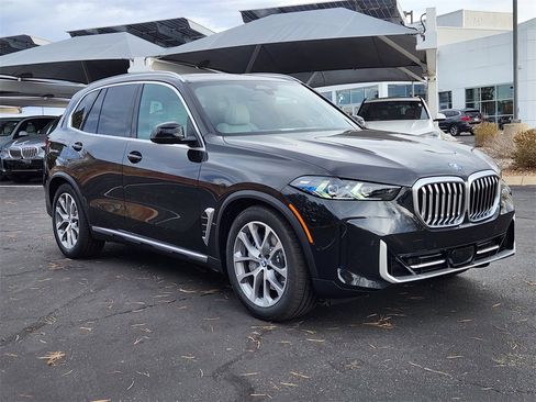 New 2026 BMW X5 xDrive50e image 5