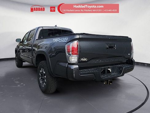 Used 2023 Toyota Tacoma TRD Off-Road w/ Technology Package AWD/4WD image 3