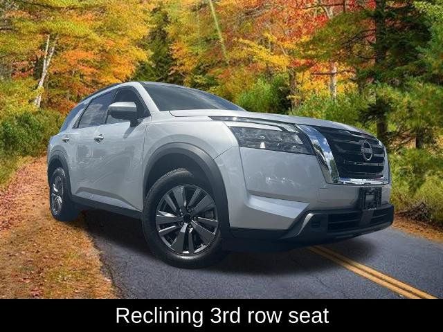 Certified 2024 Nissan Pathfinder SV AWD/4WD image 17