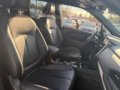 Used 2025 Subaru Forester Limited image 18