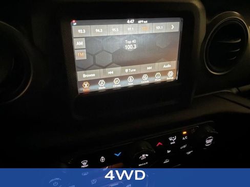 Used 2023 Jeep Wrangler Unlimited Sport AWD/4WD image 2