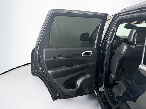 Used 2018 Jeep Grand Cherokee Limited AWD/4WD image 27