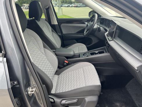 Certified 2026 Volkswagen Tiguan S FWD image 26
