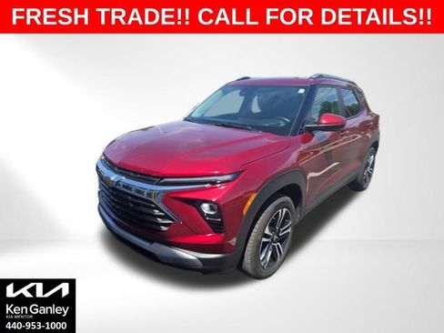 Used 2025 Chevrolet TrailBlazer LT w/ Convenience Package AWD/4WD image 1
