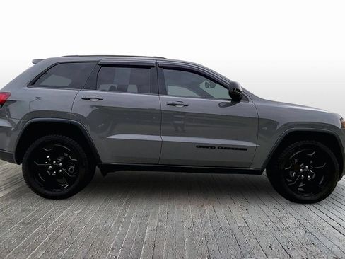 Used 2019 Jeep Grand Cherokee Laredo AWD/4WD image 8