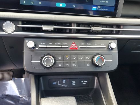 Used 2025 Hyundai Tucson SE image 21