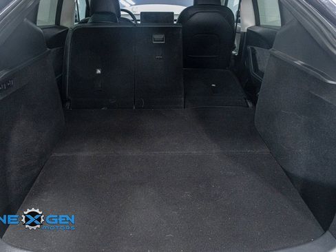 Used 2023 Tesla Model Y Performance image 47