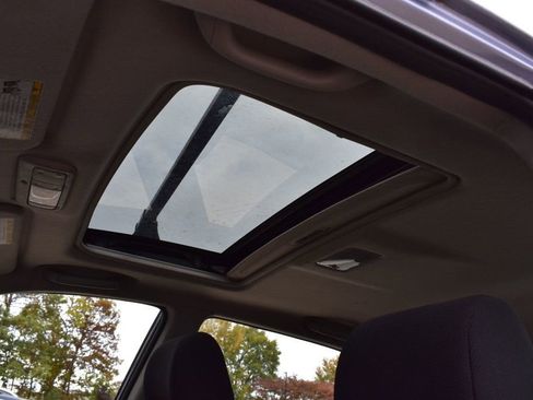 Used 2008 Toyota Matrix XR image 30