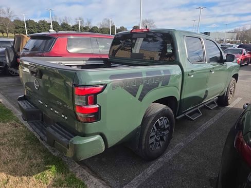 Used 2023 Nissan Frontier SV w/ SV Premium Package image 4