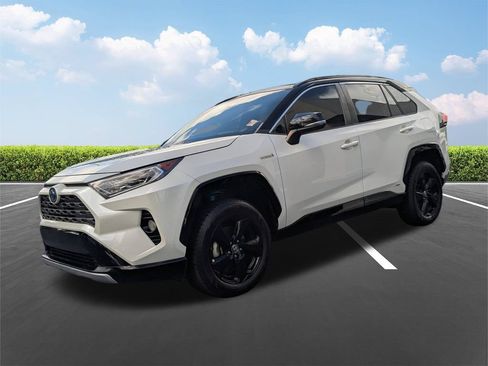 Used 2021 Toyota RAV4 XSE w/ XSE Grade Weather Package AWD/4WD image 9