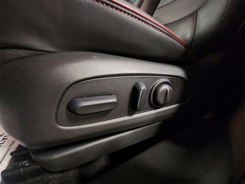 Certified 2025 Chevrolet TrailBlazer RS w/ Convenience Package image 13