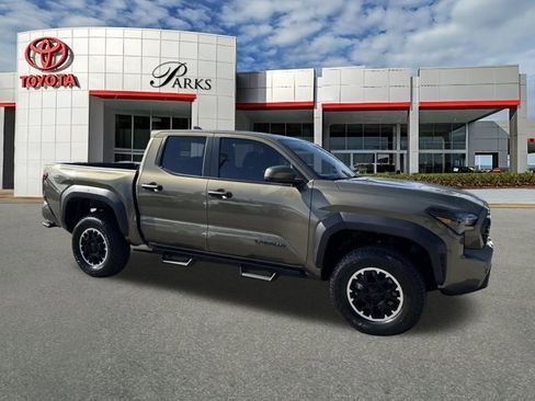 Certified 2025 Toyota Tacoma TRD Off-Road image 1